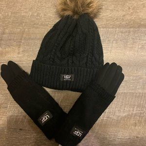 Ugg Pom hat and tech finger gloves